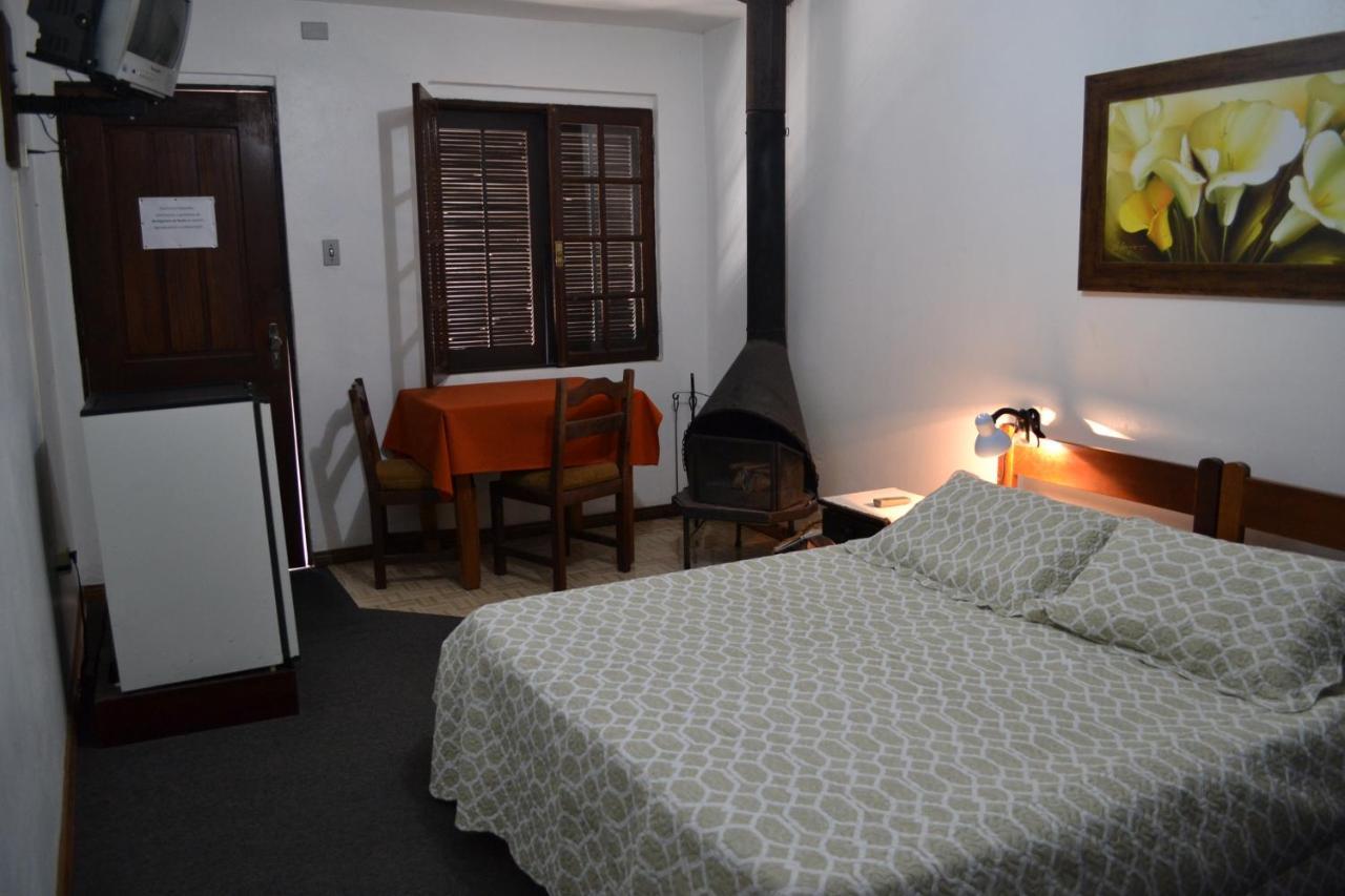 Hotel Pousada Dos Pinheiros Canela Exteriér fotografie